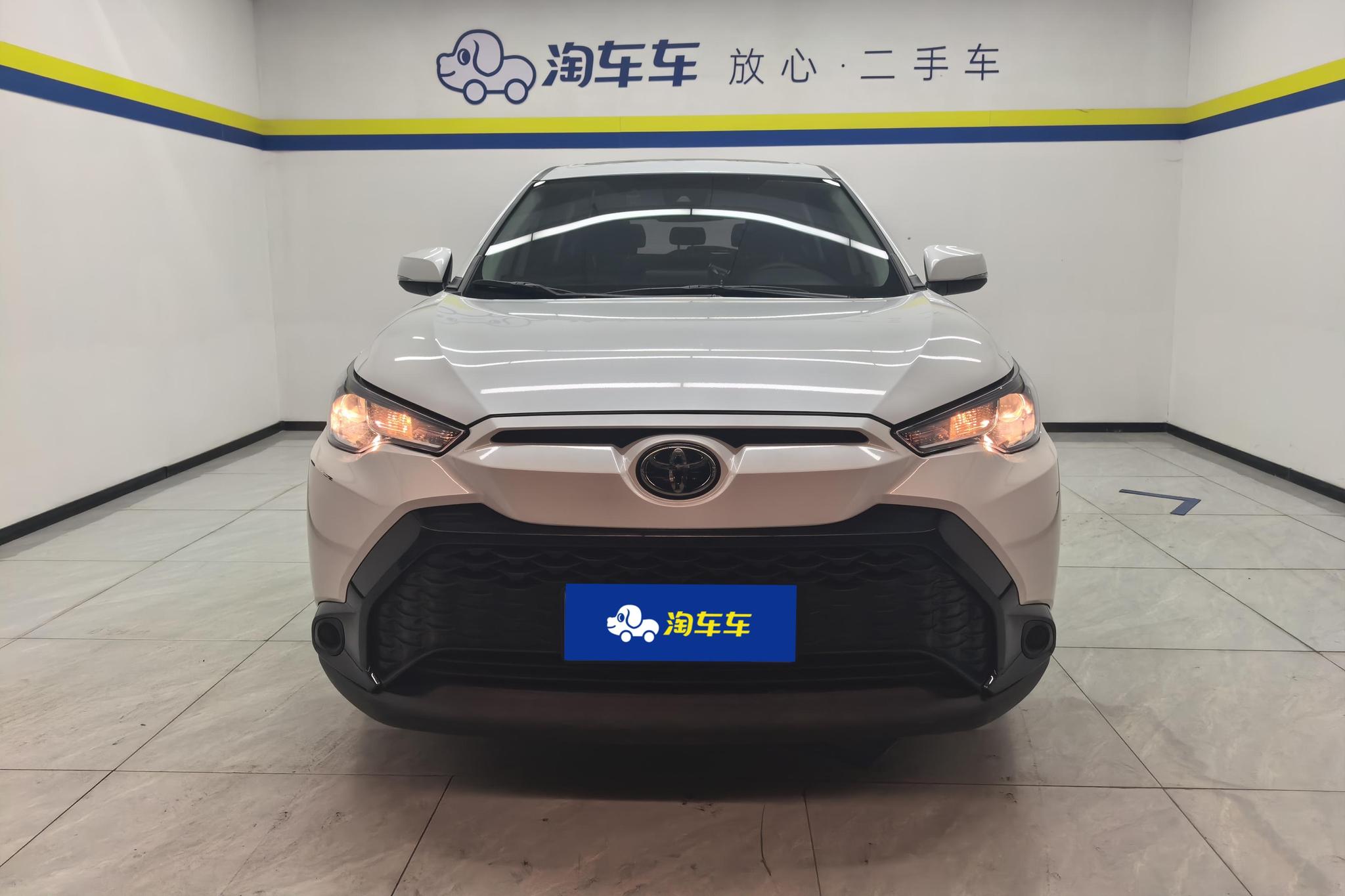 Toyota Frontlander 2022 2.0L CVT Lead