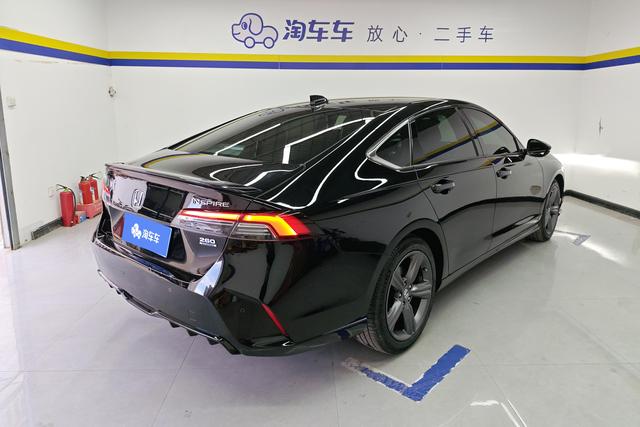 Honda "英 士 派" 可 以 翻 译 为 "Yingshi Pai" 2023 — фото 3