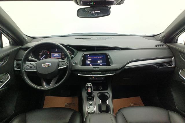 Cadillac XT4 2021 28 T 2 WDLeading — фото 11