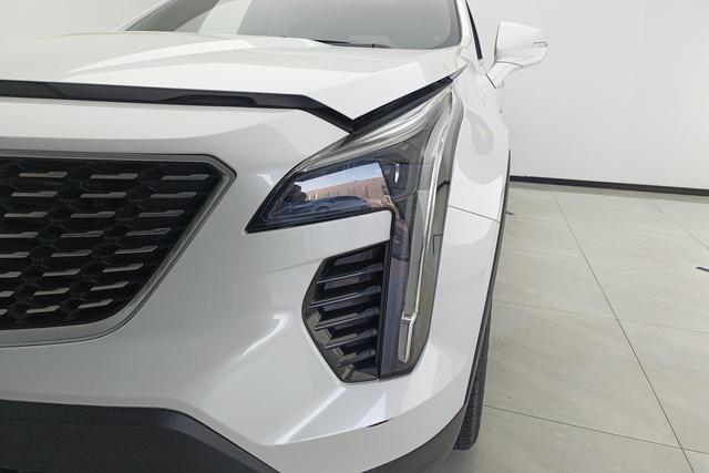 Cadillac XT4 2021 — фото 4