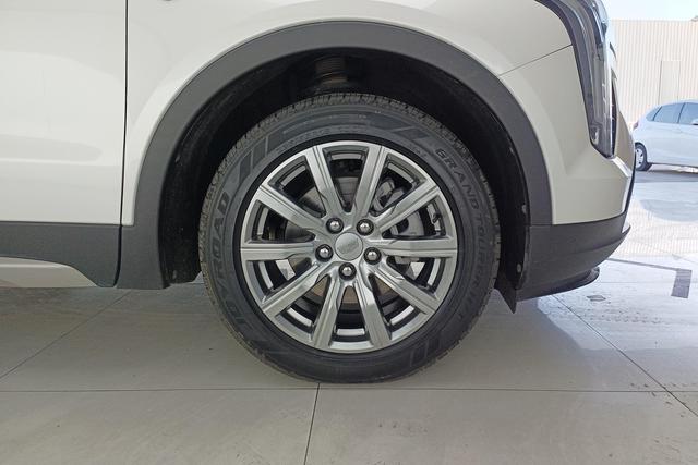 Cadillac XT4 2021 28 T 2 WDLeading — фото 9