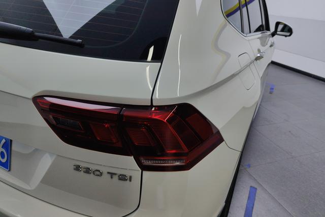 Volkswagen Tiguan L 2023 — фото 10
