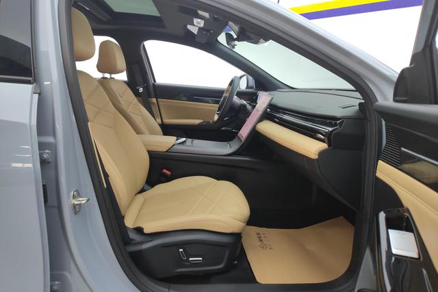 Geely Galaxy L6 2023 — фото 15