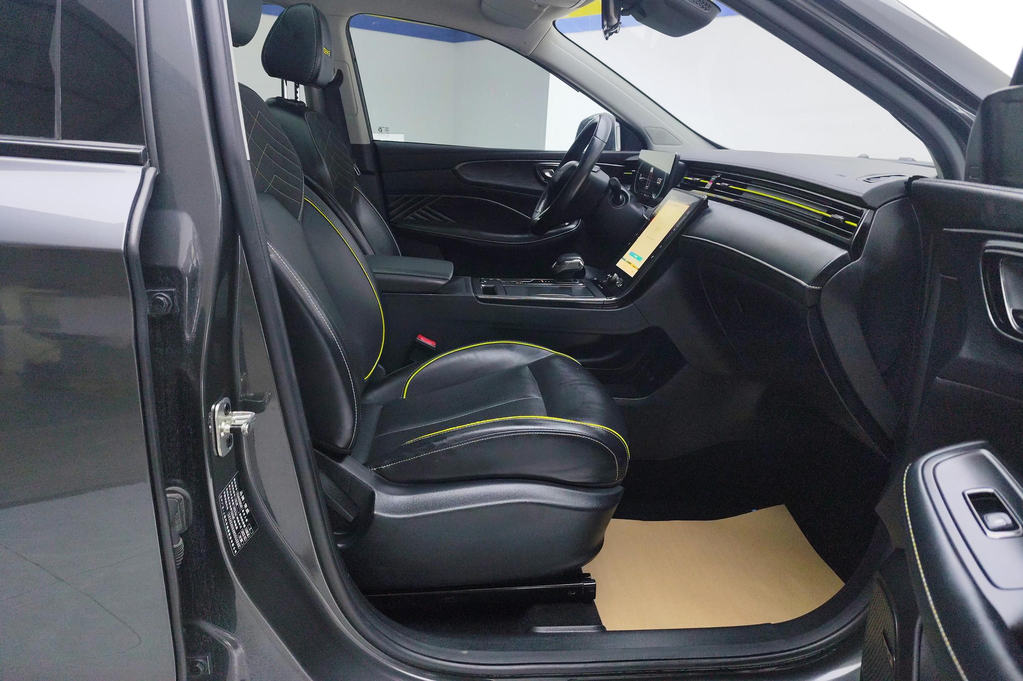 Roewe RX5 2021 PLUS 330TGI AT