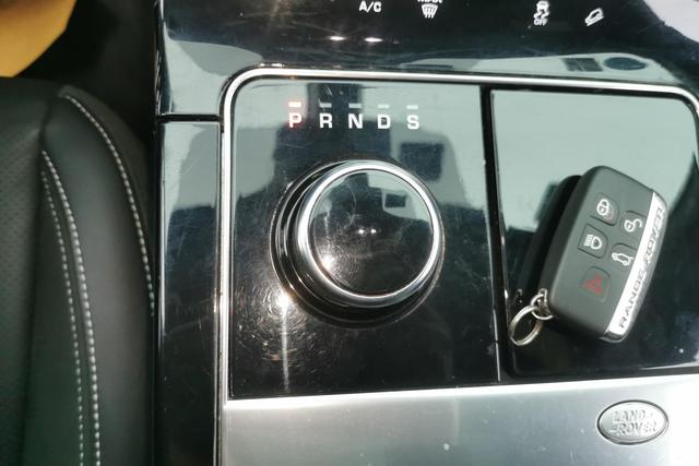 Land Rover Range Rover Velar 2020 P 250 R-DYNAMIC S — фото 15