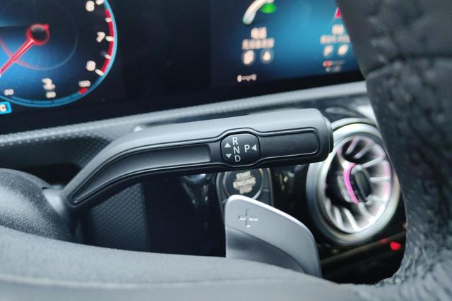 Mercedes Benz A-Class 2022 — фото 15