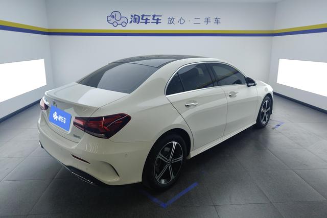 Mercedes Benz A-Class 2022 — фото 10