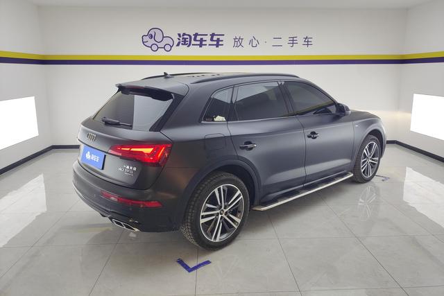 Audi Q5L 2023 40 T — фото 3