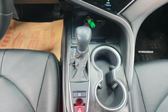 Toyota Camry id 3857276 из Китая 17