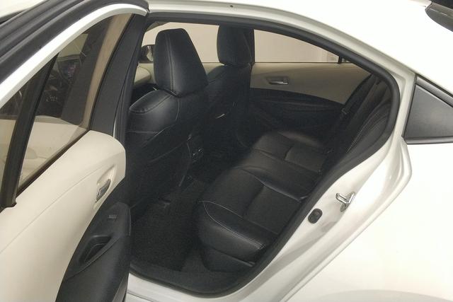 Toyota Corolla id 3769049 из Китая 14