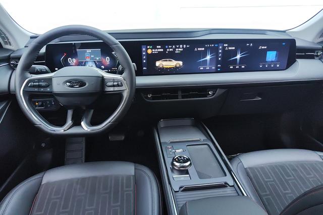 Ford Mondeo 2022 Eco Boost 245 Luxury — фото 12