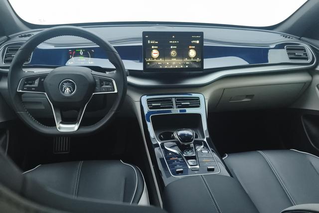 BYD QIN PLUS Hybrid 2021 — фото 13