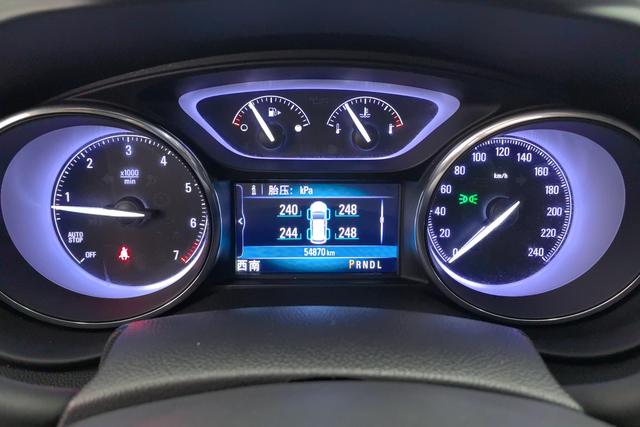 Buick Envision 2021 532 T 2 WDLeading — фото 13