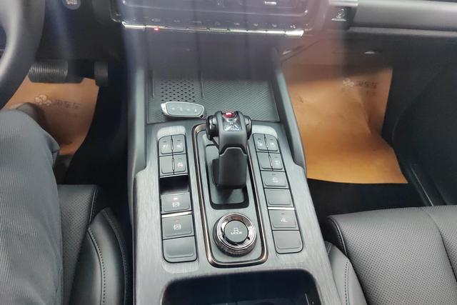 Haval H9 2024 2.0 T 4 WD 5 — фото 15