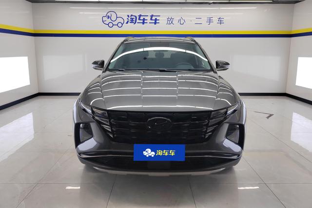 Hyundai Tucson 2023 Темно-серый из Китая, фото 2