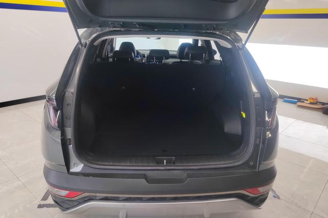 Hyundai Tucson id 3783497 из Китая 16