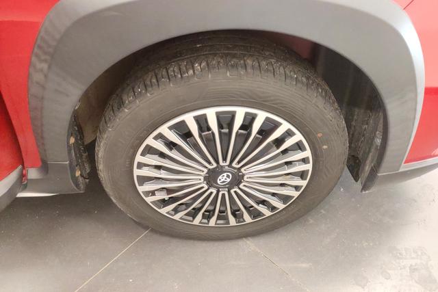 Toyota YARIS L Zhixuan id 3823602 из Китая 14