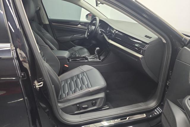 Volkswagen Passat 2020 Черный из Китая, фото 5