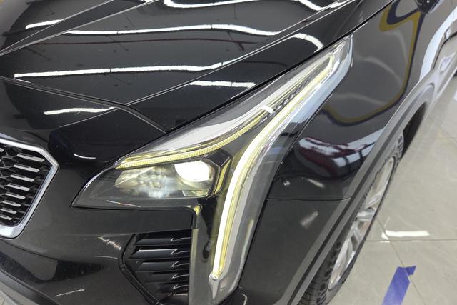Cadillac XT4 2021 28 T 2 WDLeading — фото 4