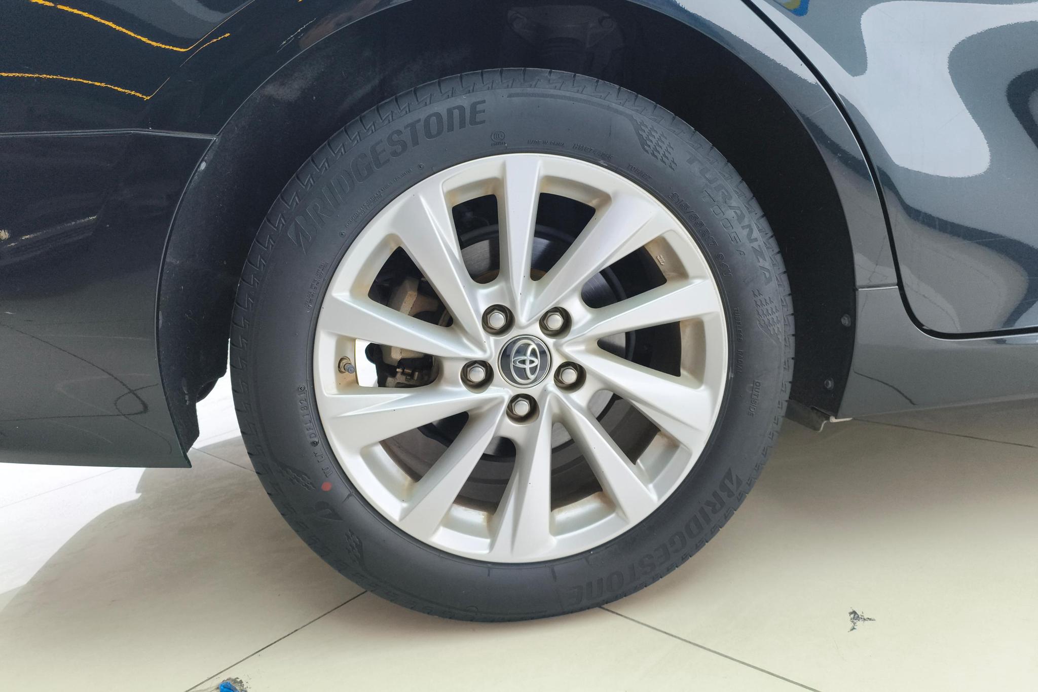 Toyota Camry 2021 2.0G Luxury