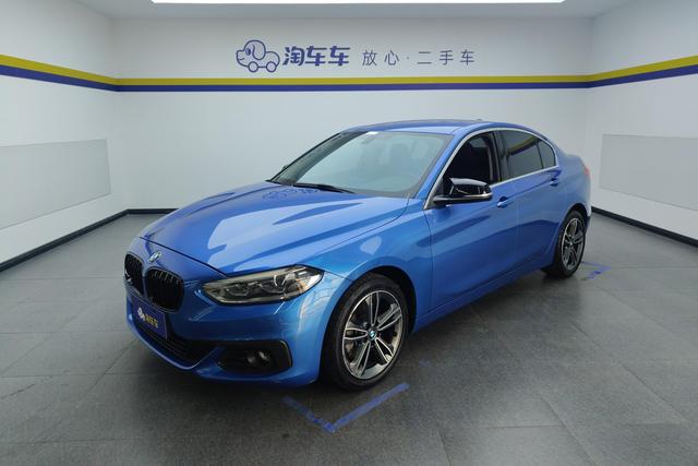 BMW 1 Series 2019 — фото 1