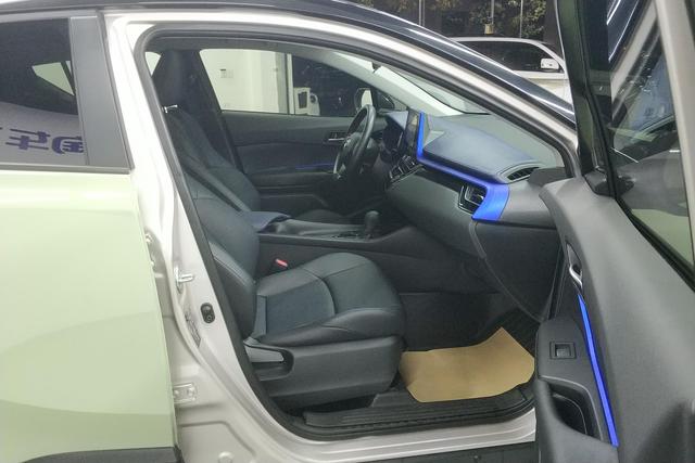 Toyota C-HR 2022 Зеленый из Китая