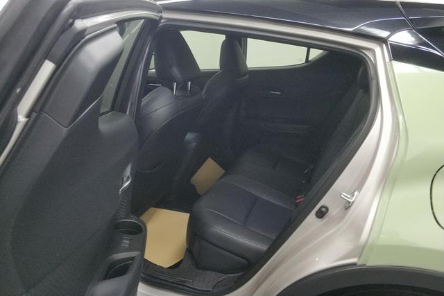 Toyota C-HR id 3783522 из Китая 17