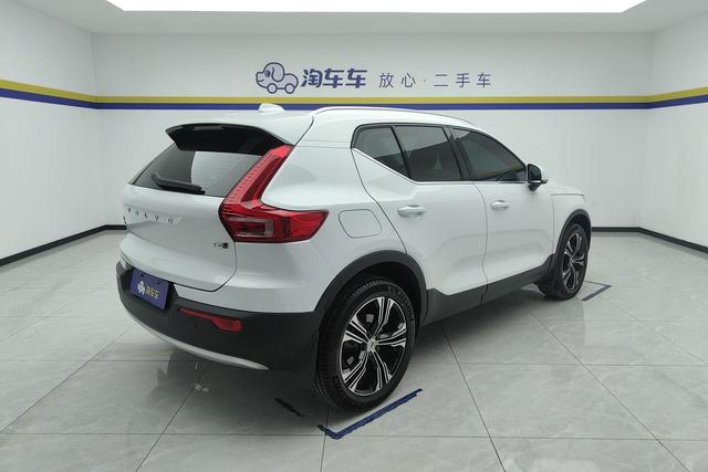 Volvo XC40 2021 Белый из Китая, фото 4