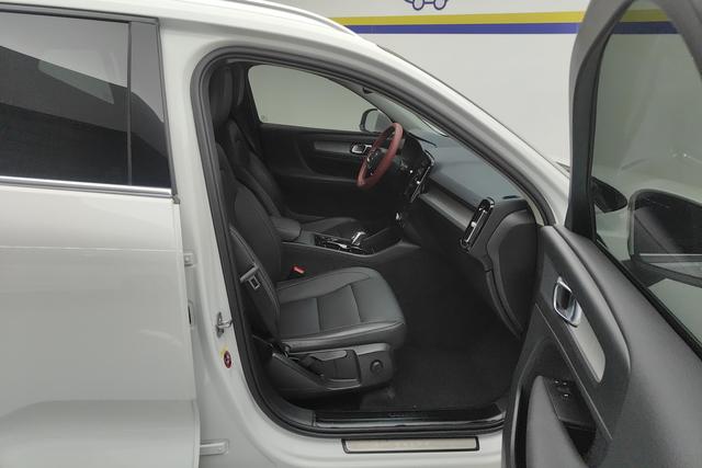 Volvo XC40 2021 T 4 WD — фото 15