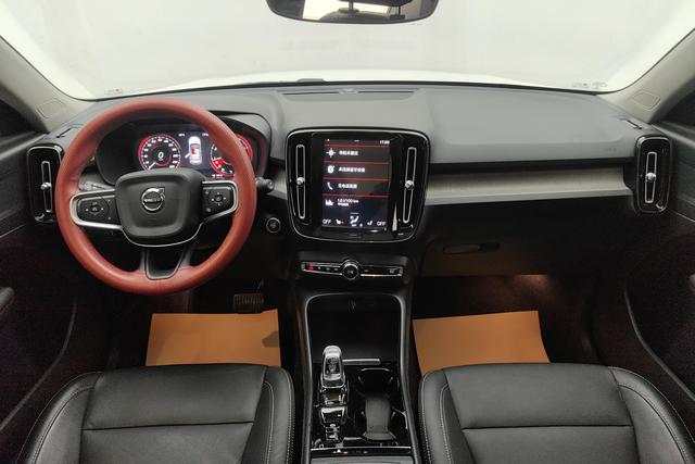 Volvo XC40 2021 T 4 WD — фото 12