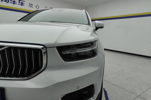 Volvo XC40 2021 T 4 WD — фото 4