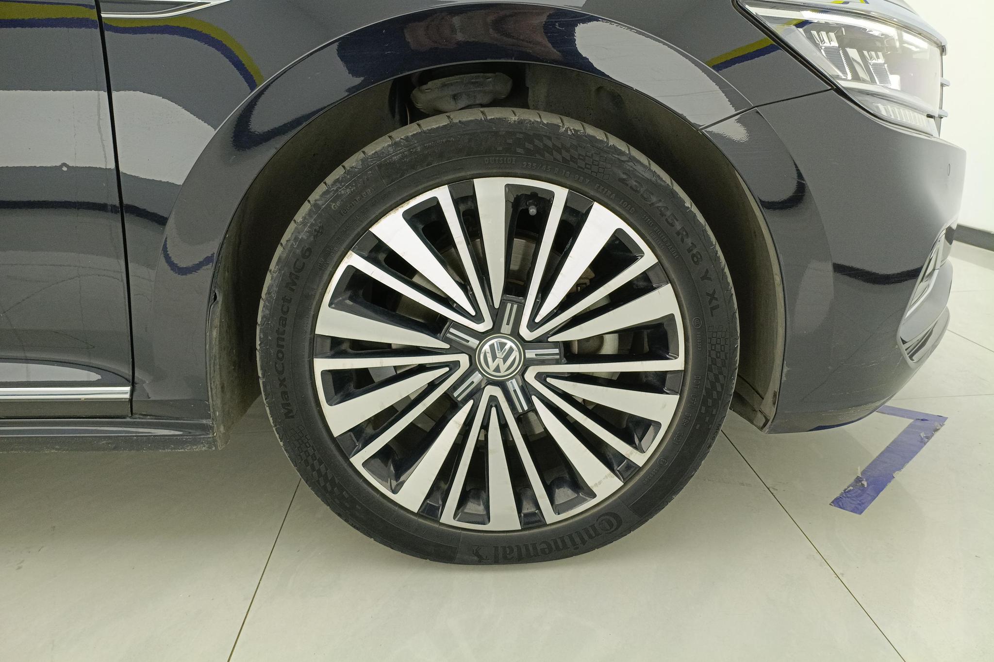 Volkswagen Passat 2019 330TSI Luxury VI