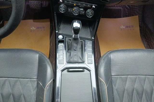 Volkswagen Passat id 3784688 из Китая 10