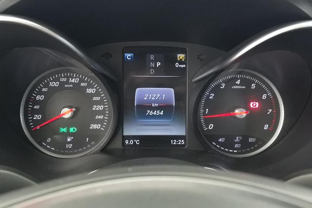 Mercedes Benz C-Class 2017 — фото 13