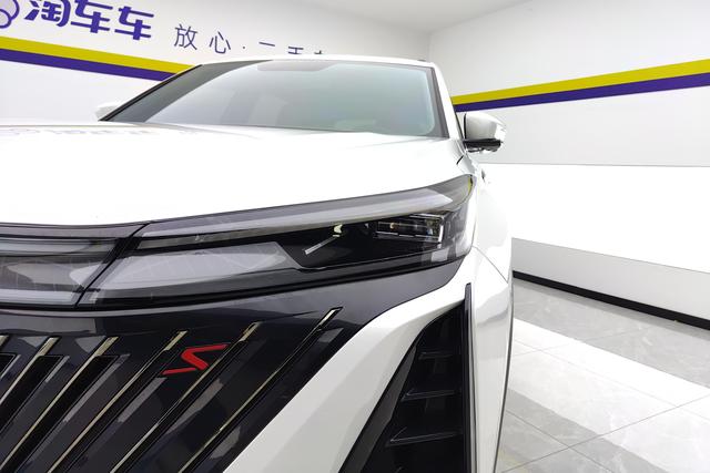CHANGAN CS75 PLUS 2022 — фото 4