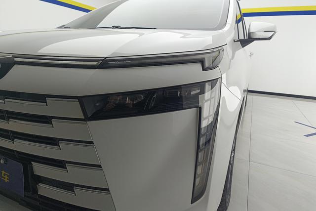 GAC Trumpchi Trumpchi E8 id 3769092 из Китая 11