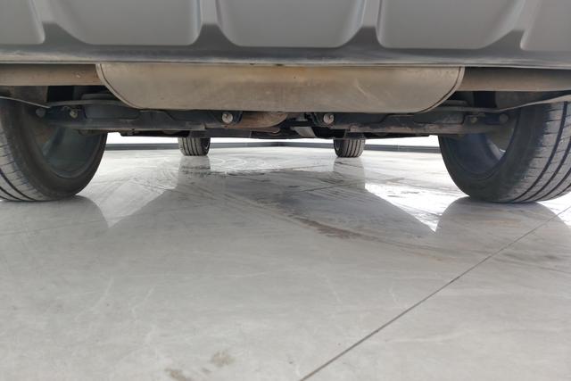 Lynk 05 2021 Белый из Китая