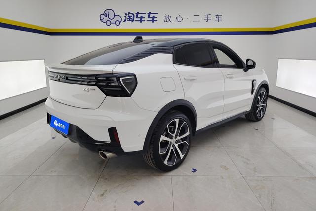 Lynk 05 2021 Белый из Китая, фото 2