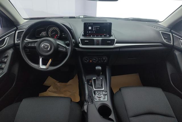 Mazda 3 Axela 2017 — фото 13
