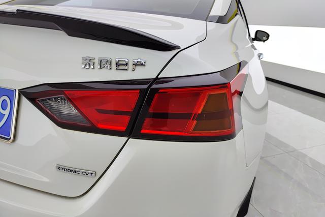 Nissan Teana 2021 2.0 L XL — фото 5