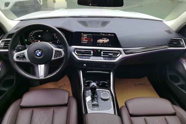 BMW 3 Series 2022 — фото 13