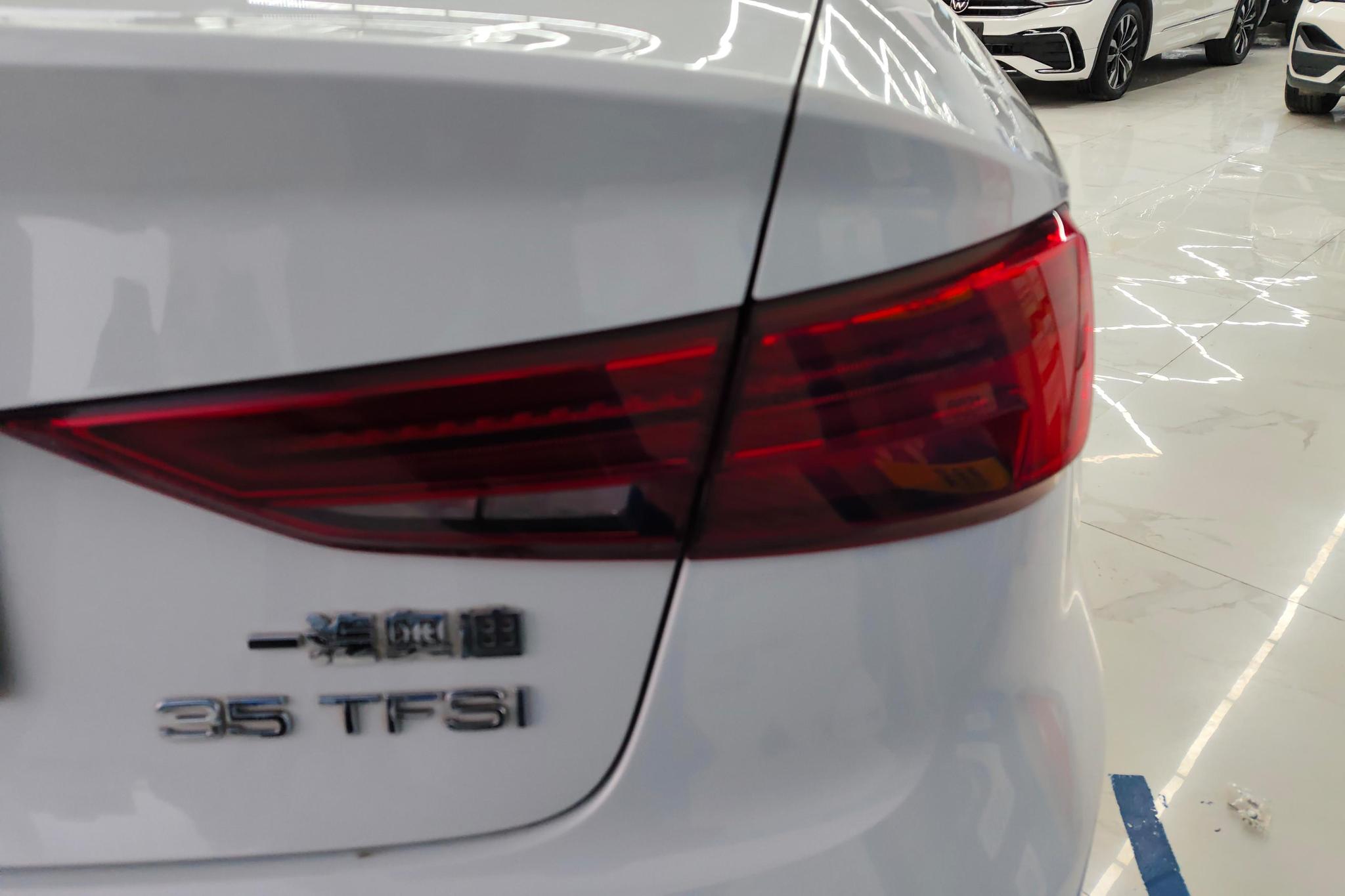 Audi A3 2019 Limousine 35 TFSI Sport V