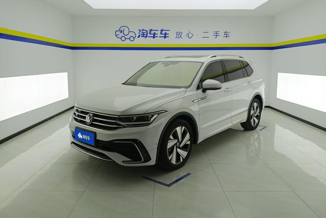 Volkswagen Tiguan L 2023 — фото 1