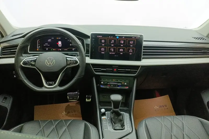 Volkswagen Tiguan L — фото 6