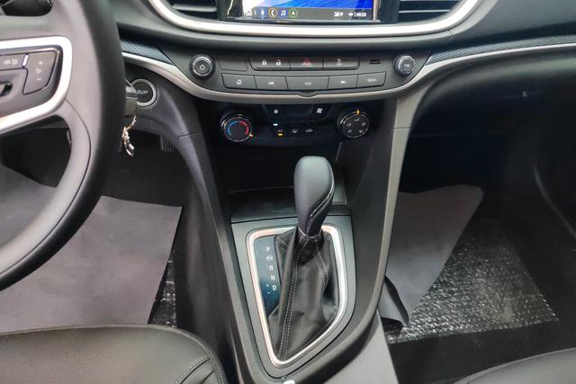 Buick Yinglang id 3804392 из Китая 10