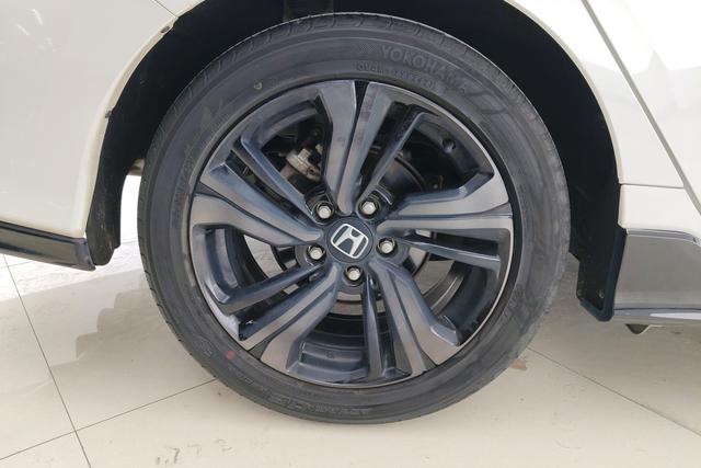 Honda "思域" 可 以 翻 译 为 "Civic" 2021 — фото 4