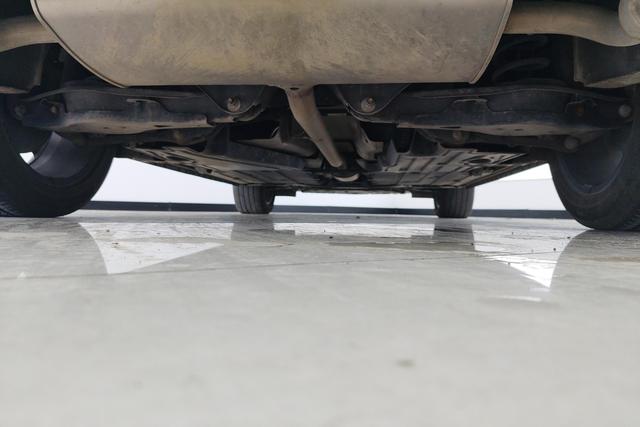 Lynk 02 2020 Темно-серый из Китая, фото 3