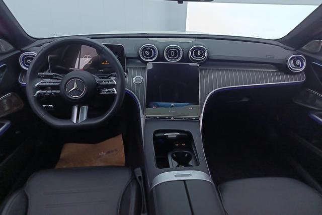 Mercedes Benz C-Class 2023 — фото 13