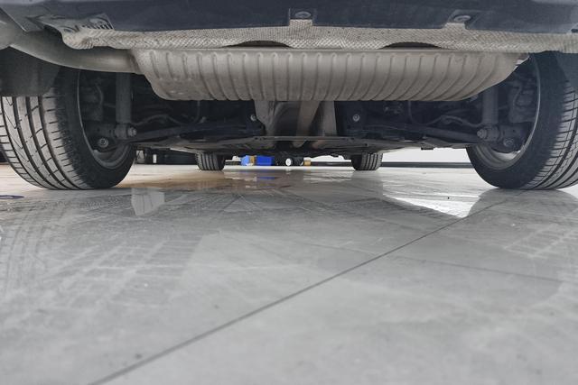 BMW 1 series 2019 Белый из Китая, фото 3