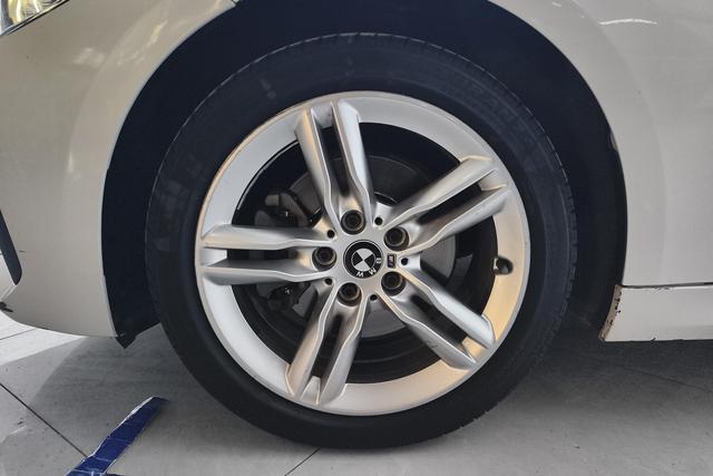 BMW 1 series id 3840963 из Китая 11